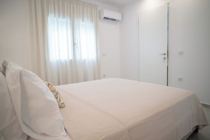 Room 8 of 91