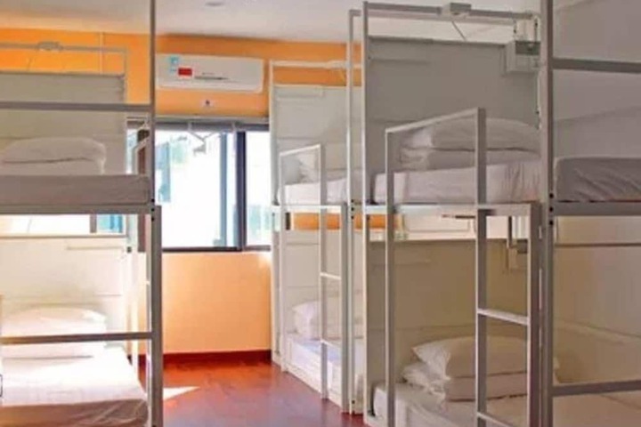 Room 2 of 19
