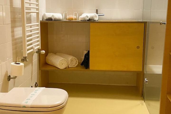 Room 18 of 47