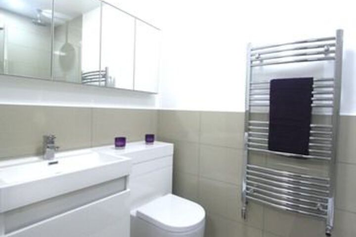 Room 2 of 23
