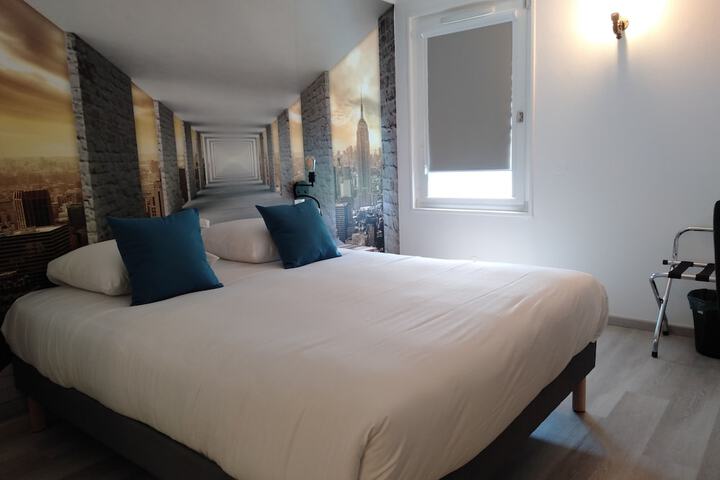 Room 16 of 29