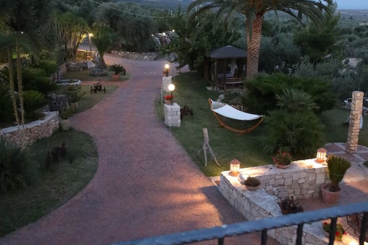 Terrace/Patio 19 of 41