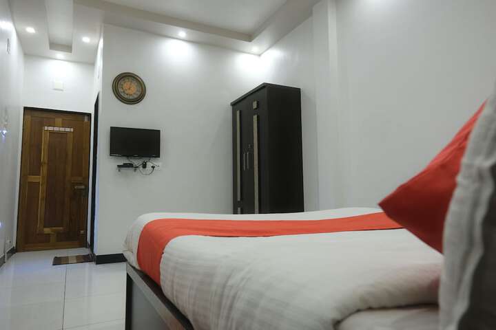 Room 33 of 57