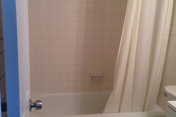 Room 13 of 17