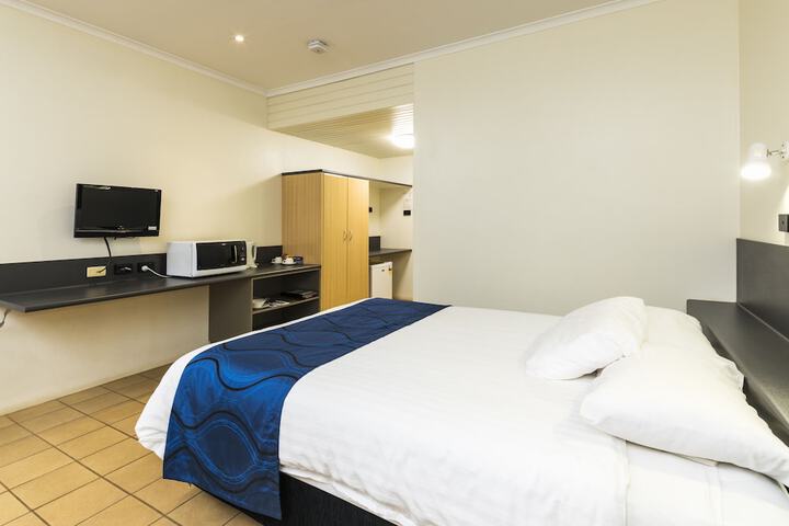 Room 5 of 35