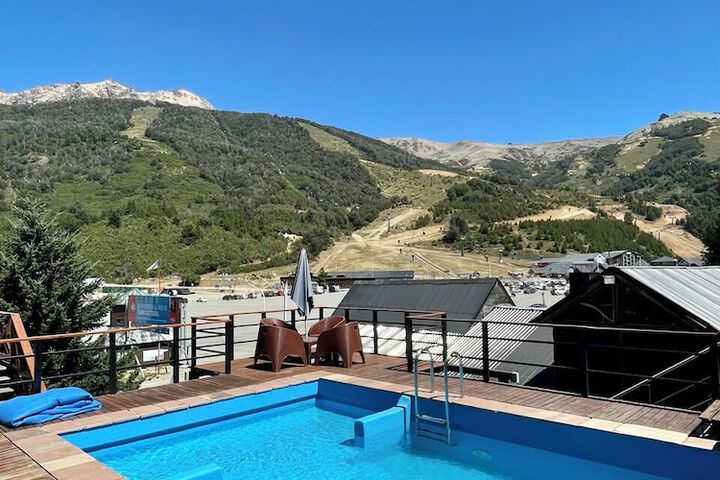 Pool 58 of 64