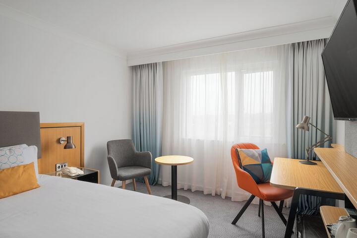 Room 50 of 134