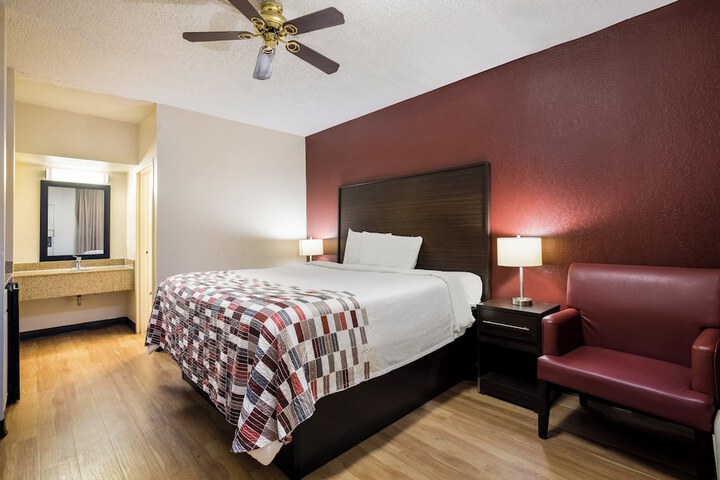 Room 13 of 41