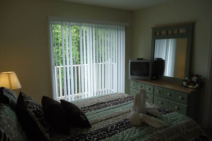 Room 3 of 21