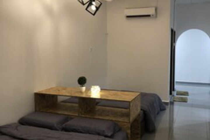 Room 15 of 22