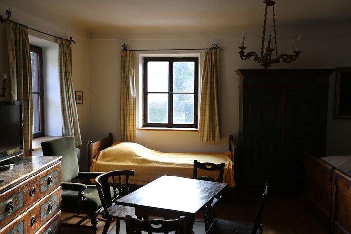 Room 15 of 86