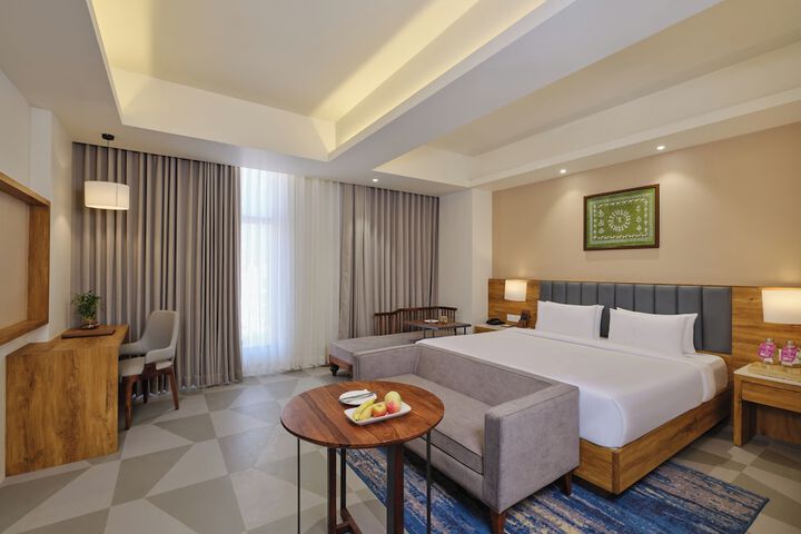 Room 7 of 25