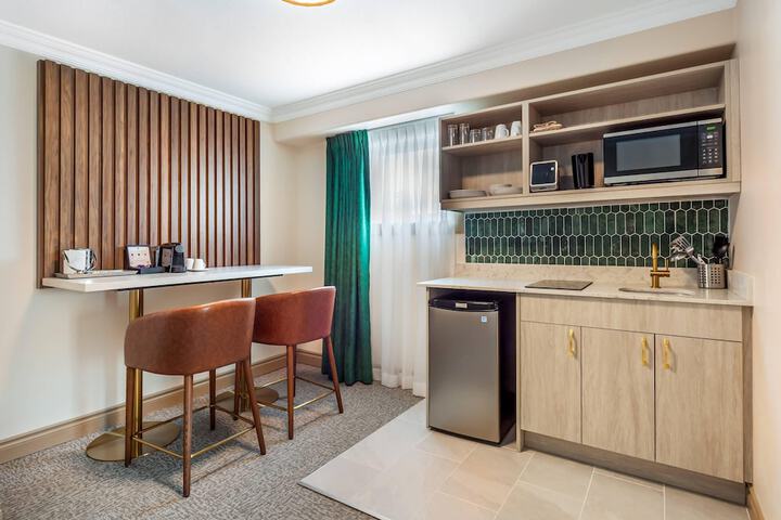 Room 92 of 166