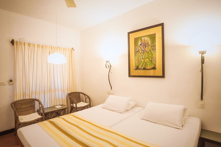 Room 12 of 44