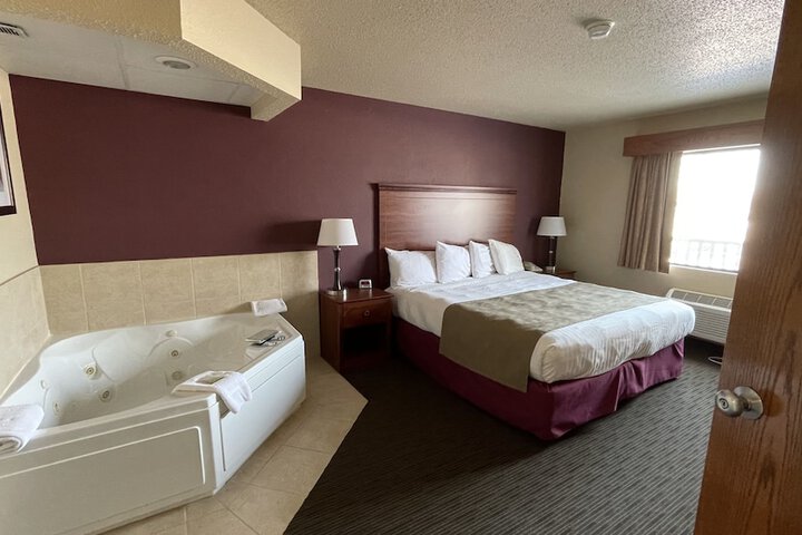 1 King Bed (21 of 25)