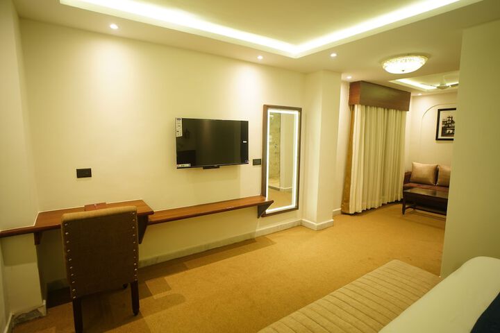 Room 74 of 111