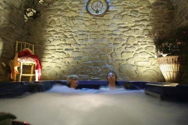 Spa 32 of 58