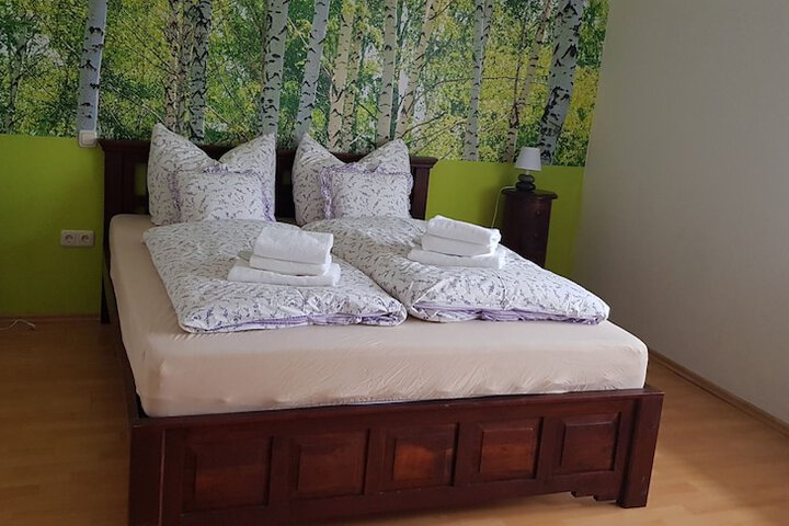 Room 3 of 10