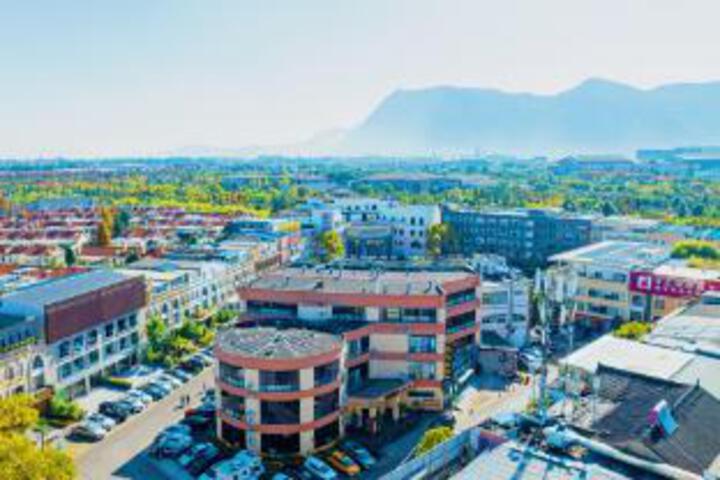 Yinghai Hotel