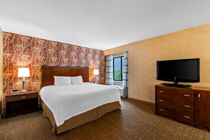 Room 16 of 50