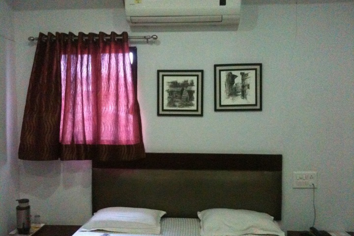 Room 5 of 7