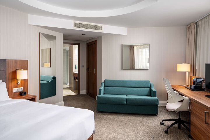Room 42 of 113