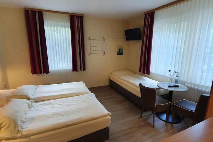 Room 7 of 46