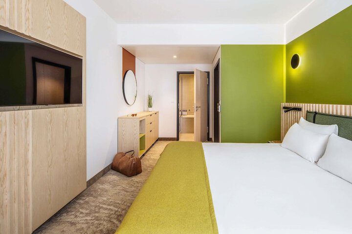 Room 19 of 75