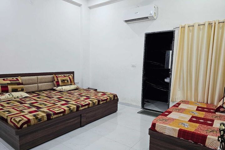 Room 17 of 43