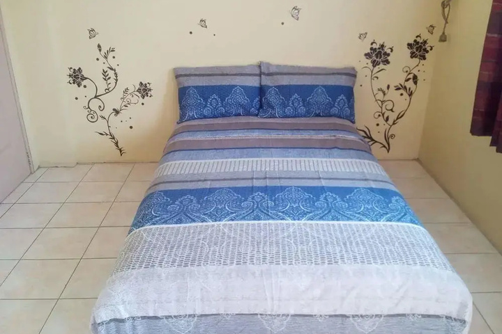 Room 3 of 12