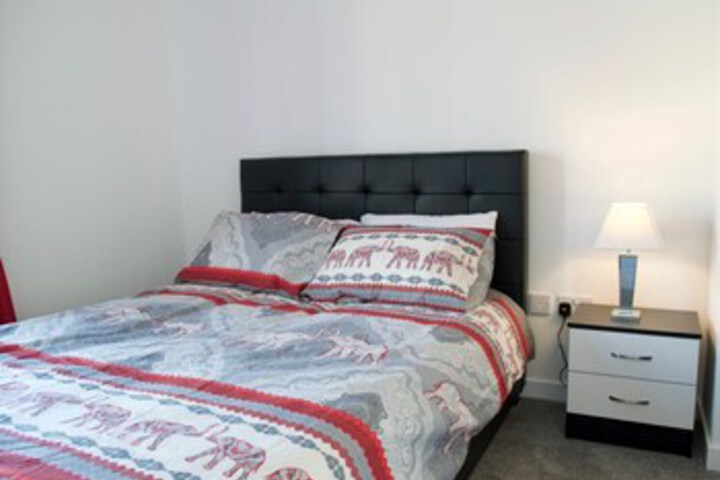 Room 8 of 10