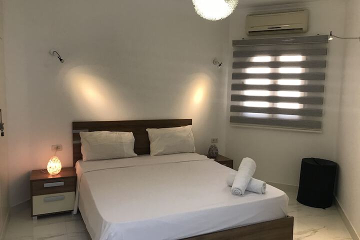 Room 17 of 126