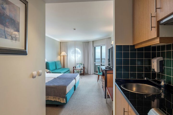 Room 20 of 411