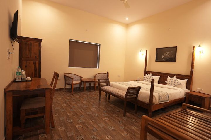 Room 2 of 11