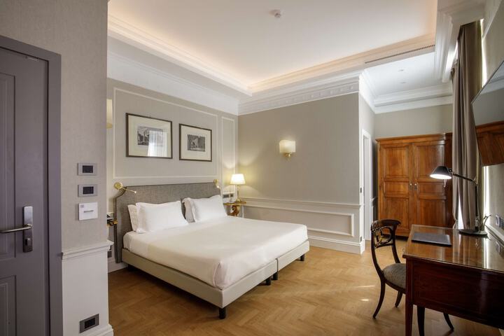 Room 45 of 98