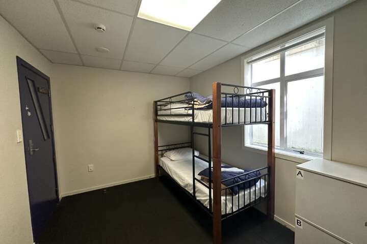 Room 20 of 106