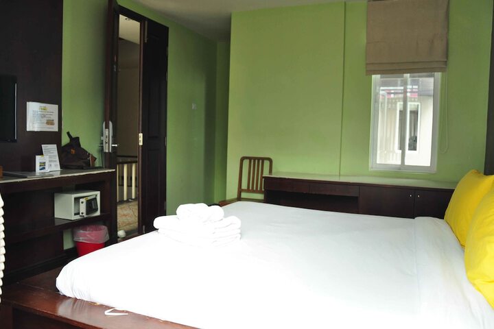 Room 11 of 70