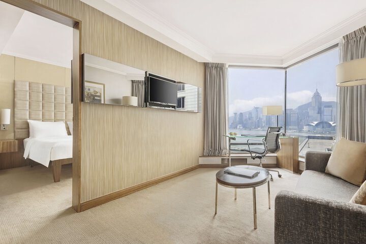 Room 8 of 30