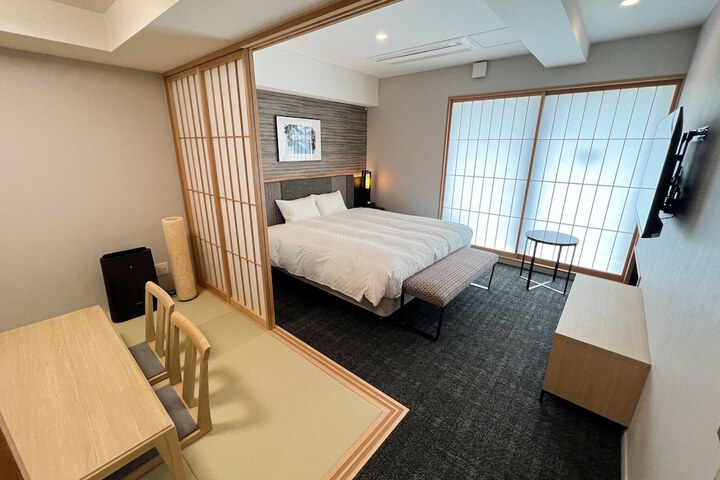 Room 21 of 60