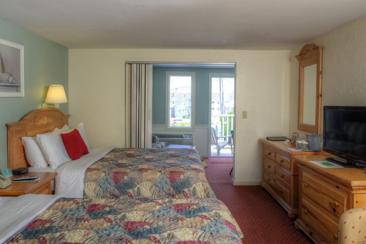 Room 33 of 87