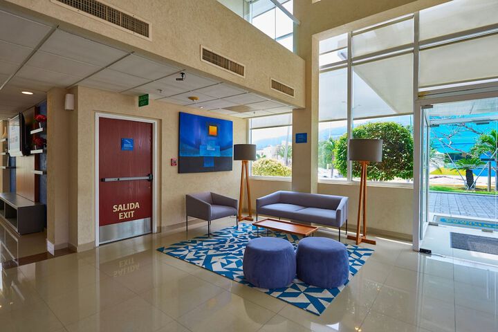 Guest Lobby