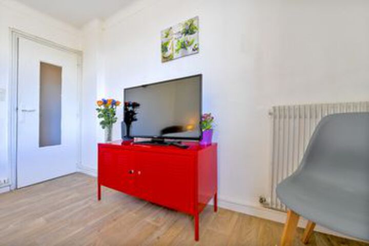 Room 16 of 27