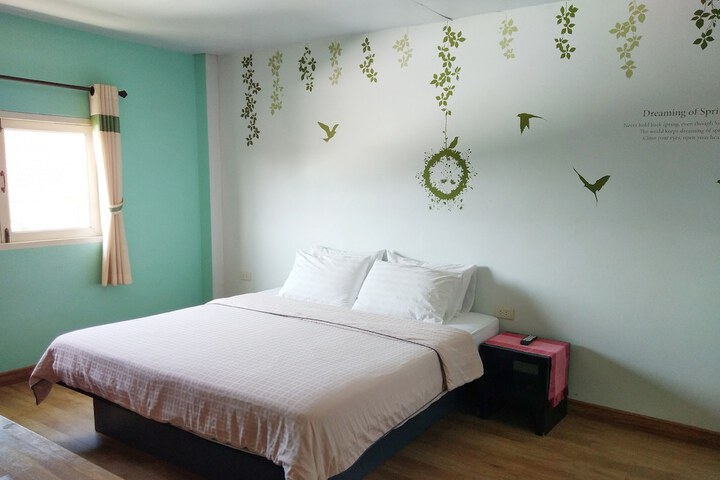 Room 18 of 36