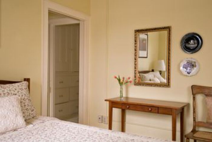 Room 6 of 51