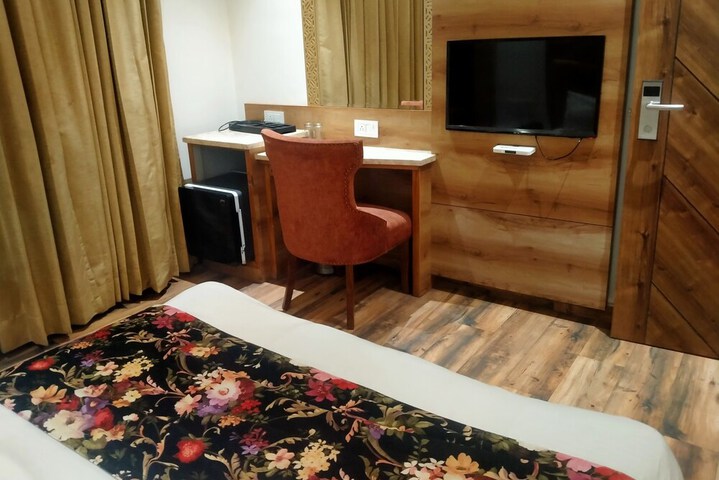 Room 16 of 29