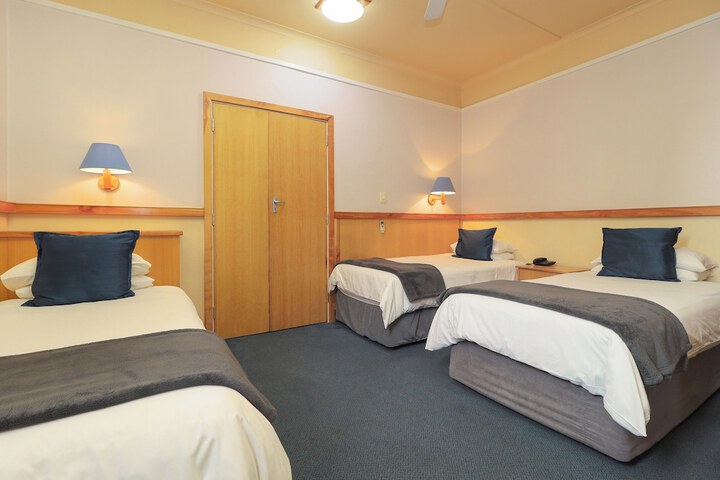 Room 22 of 68
