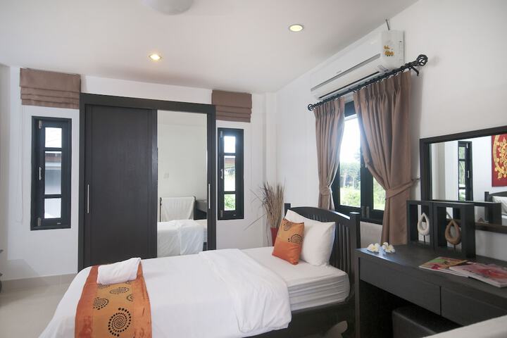 Room 5 of 69