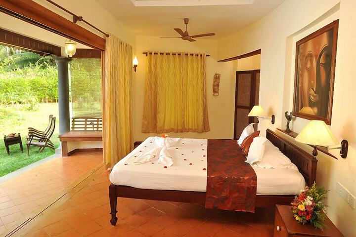 Room 8 of 20