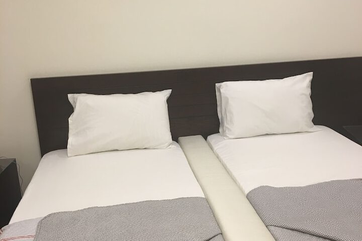 Room 2 of 16