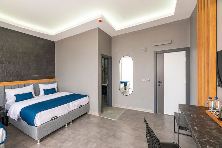 Room 11 of 60